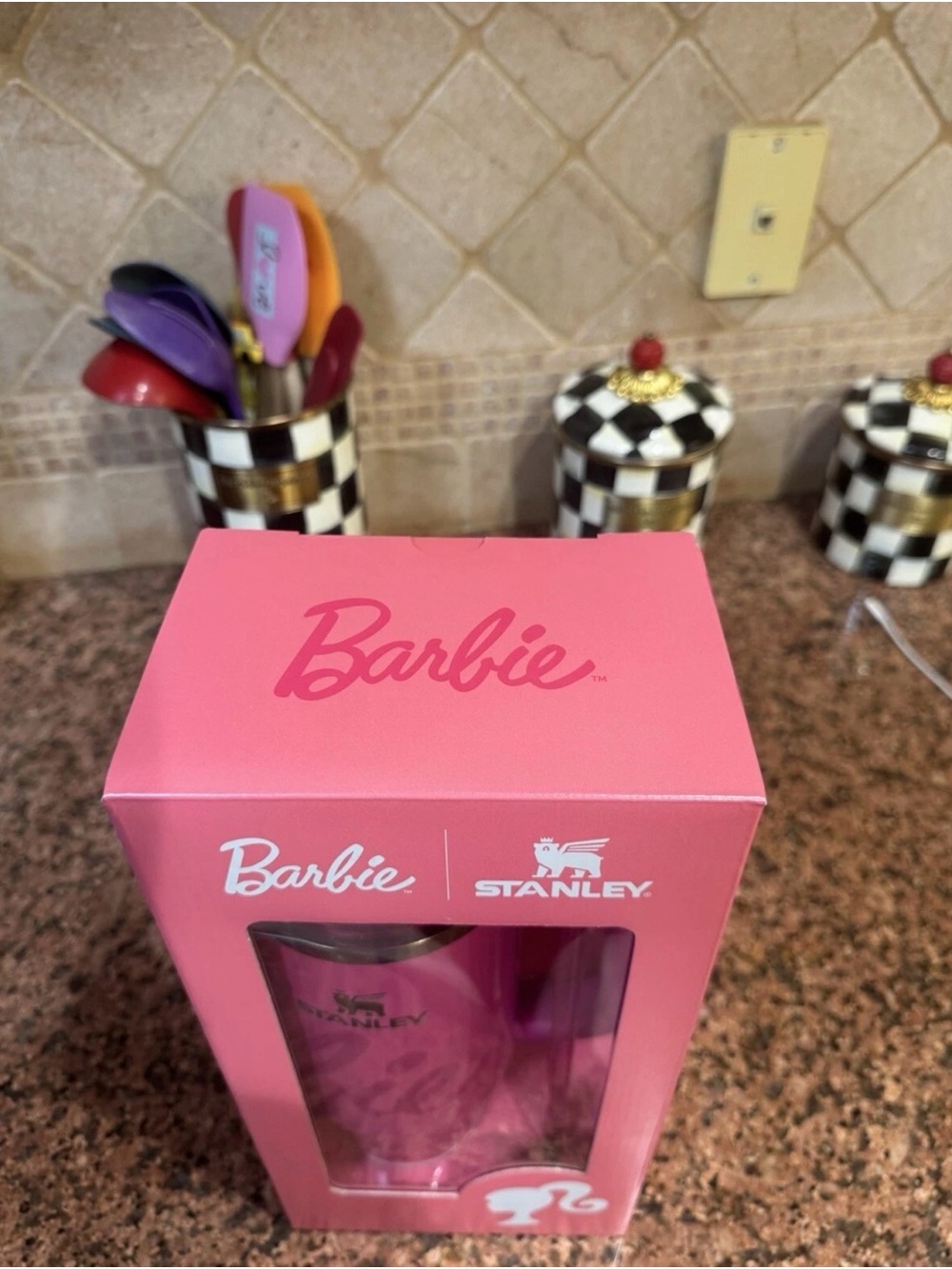 Barbie X Stanley Cup 40 Oz. Never opened - Picture 4 of 5